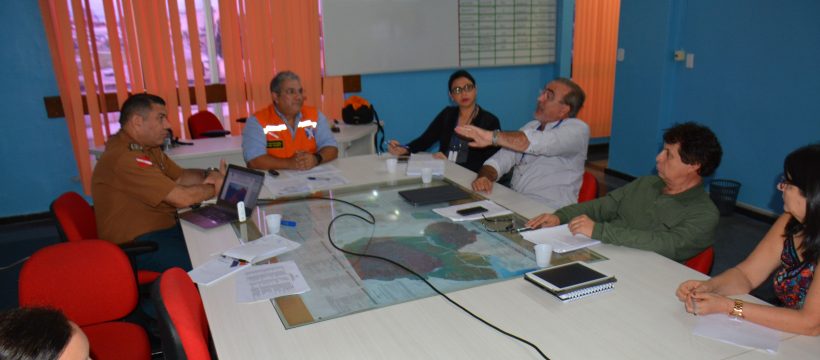 CEDEC promove reunião com representantes das Secretárias de Transporte e Educação.