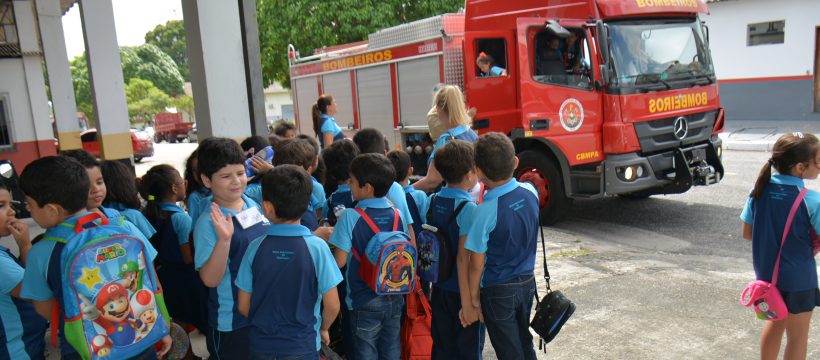 Alunos de escola de Belém visitam o Comando Geral do CBMPA
