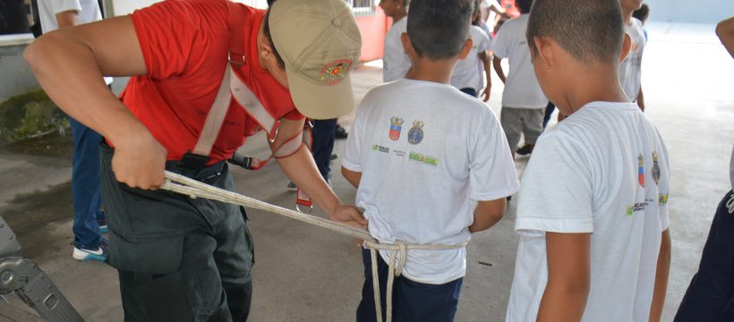 CBMPA recebe crianças do Programa Forças no Esporte (PROFESP)