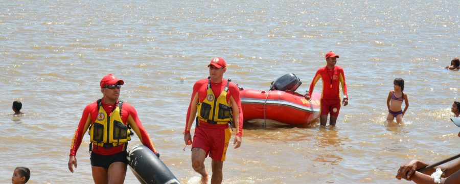 Bombeiros alertam sobre riscos de soltar pipa nas praias