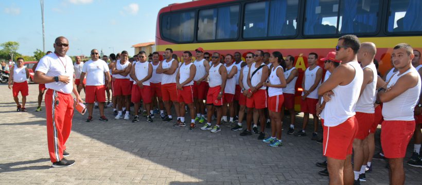 Bombeiros participam de teste de Corrida e natação para avaliar a capacidade Física.