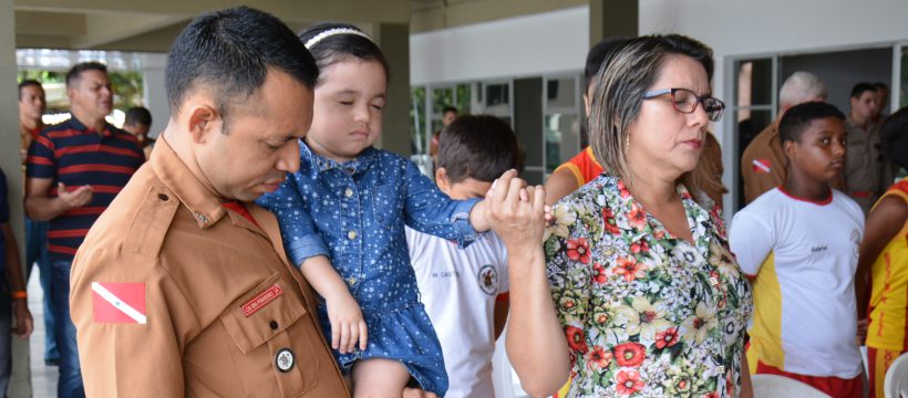 Culto de adoração é promovido no QCG dos Bombeiros