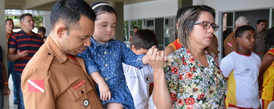 Culto de adoração é promovido no QCG dos Bombeiros