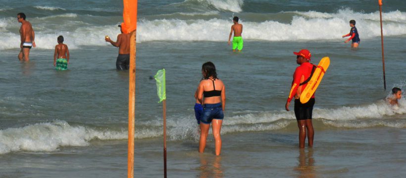 Bombeiros garantem segurança nas praias e balneários durante a véspera do Ano Novo