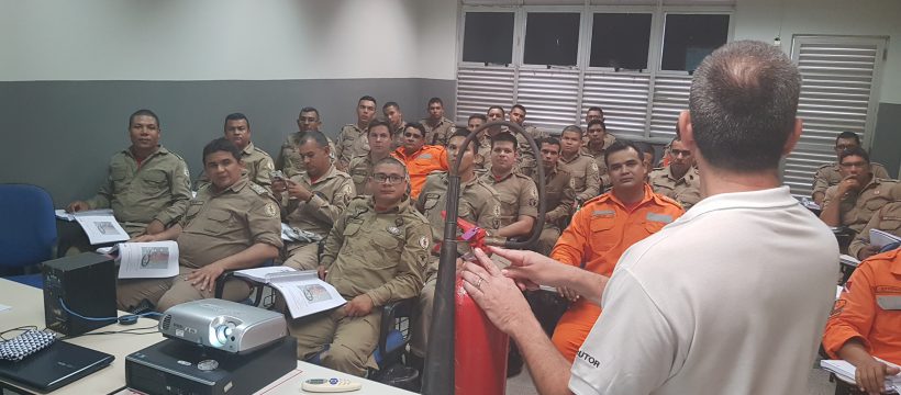 Curso de Habilitação de Bombeiro de Aeródromo (CBA-2)