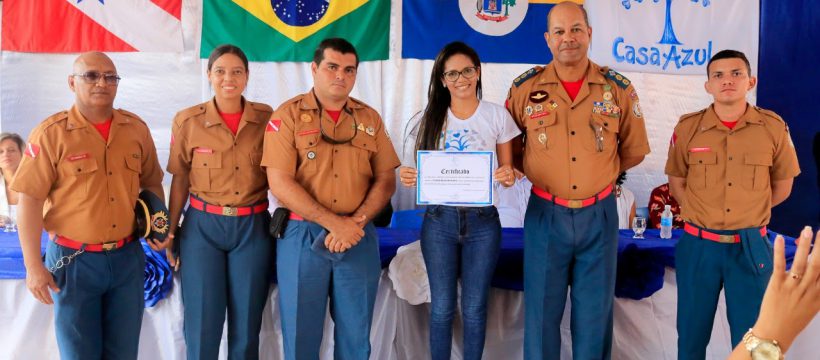 4º GBM recebe certificado de “Amigo da Casa Azul”