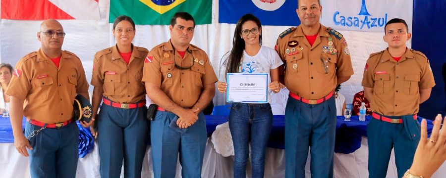 4º GBM recebe certificado de “Amigo da Casa Azul”