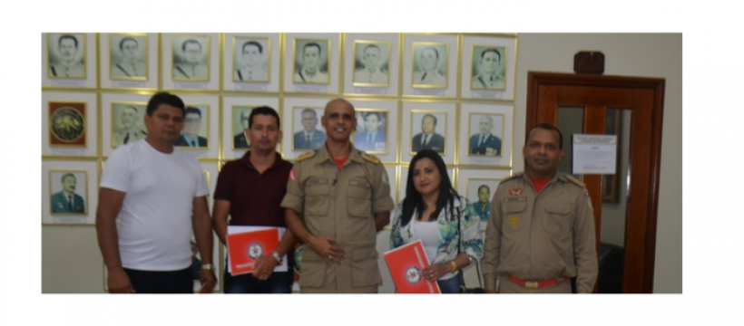 COMANDANTE RECEBE VISITA DE VEREADORES DO MUNICÍPIO DE JACUNDÁ