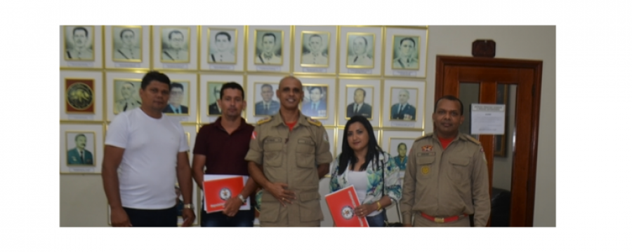 COMANDANTE RECEBE VISITA DE VEREADORES DO MUNICÍPIO DE JACUNDÁ