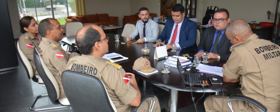 MEMBROS DA OAB VISITAM O COMANDO GERAL DO CORPO E BOMBEIROS