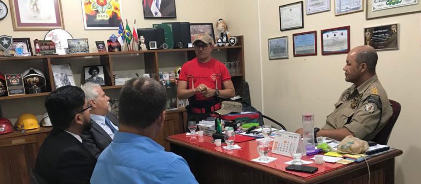 Membros da OAB visitam 4º Grupamento de Bombeiros Militar