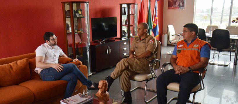 VISITA DO DEPUTADO ESTADUAL IGOR NORMANDO AO CBMPA