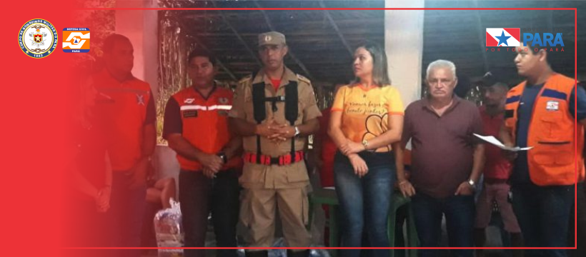 Entrega de cestas básicas em Bragança