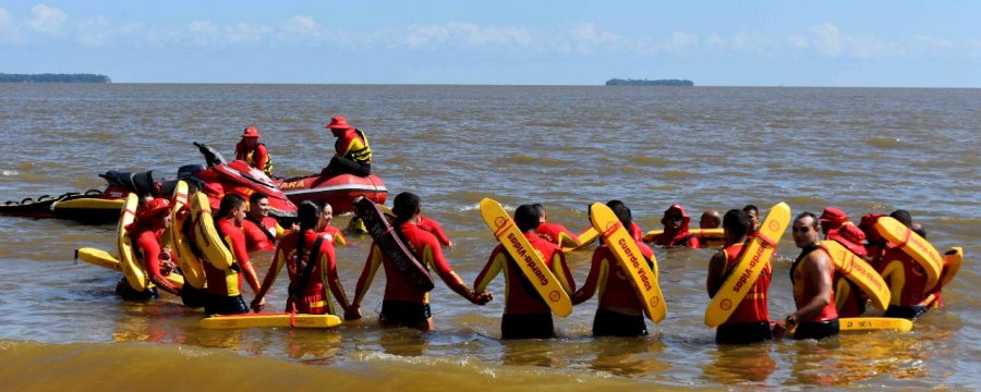 PRIMEIRO DIA DA OPERAÇÃO VERÃO EM PRAIAS NA ILHA DE OUTEIRO