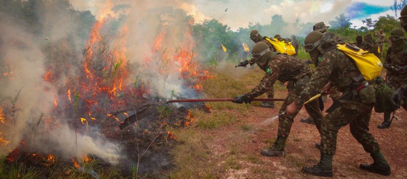 Corpo de Bombeiros continua atuando na Operação Fênix