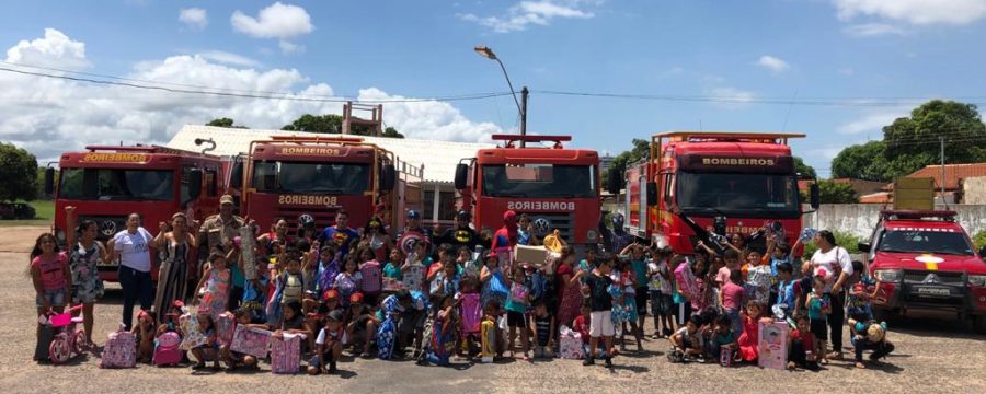 CORPO DE BOMBEIROS MILITAR DO PARÁ REALIZA ENTREGA DE BRINQUEDOS PARA CRIANÇAS EM SANTARÉM