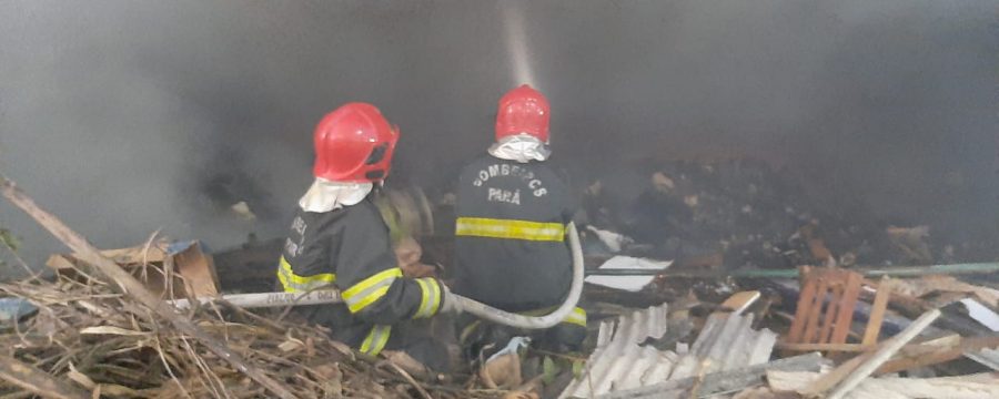 CBMPA realiza combate a incêndio na Sacramenta