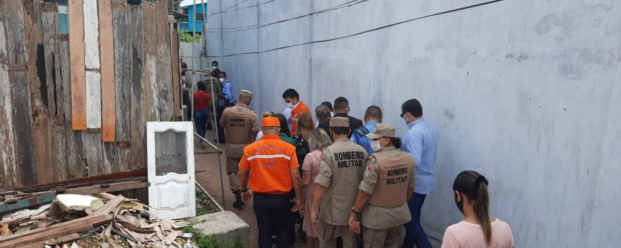 GOVERNO DO ESTADO REALIZA VISITA EM VILA ATINGIDA POR INCÊNDIO EM ICOARACI