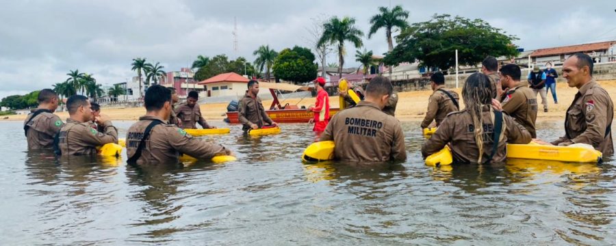 CBMPA REALIZA TRAVESSIA NO RIO XINGU, DA ILHA DO ARAPUJA ATÉ A PRAIA DA ORLA, EM ALTAMIRA